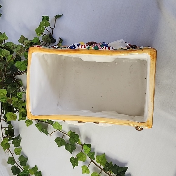 Vintage Mars M&Ms Candy Fireplace Christmas Planter - Picture 7 of 9